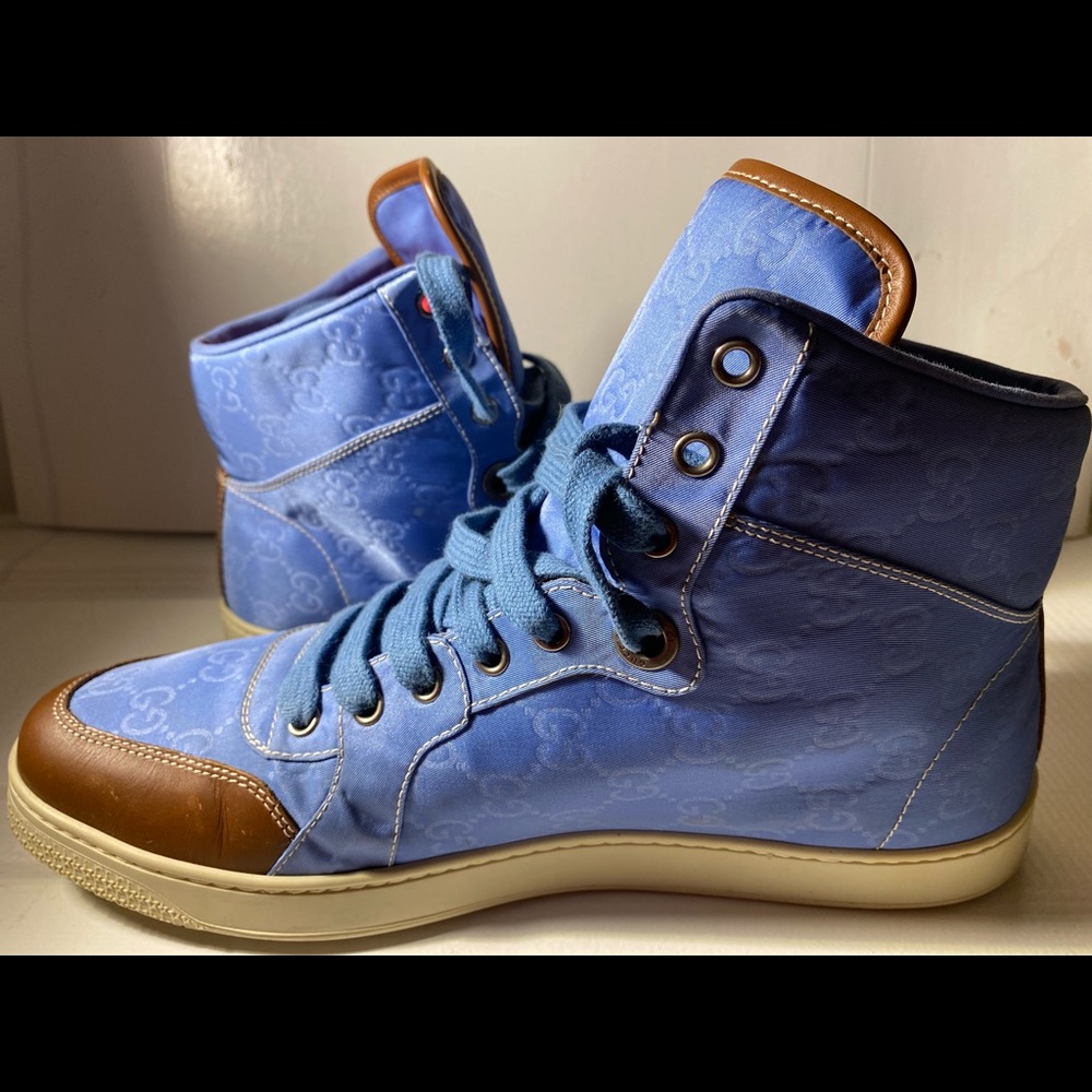 GUCCI men’s shoes , has some scuff marks on the front , priced to reflect